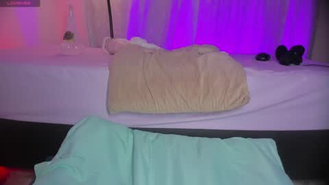 Katya online show from December 24, 2024, 12:44 am