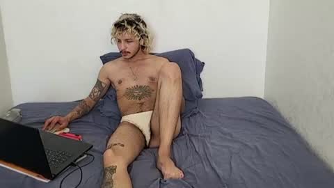 Snapshot of shy_boy17 chatting on June 19, 2026, 2:21 pm your shy boy online show from June 19, 2026, 2:21 pm