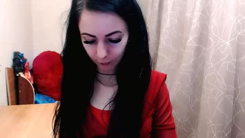 shy_cat_candy online show from February 14, 2025, 7:44 pm