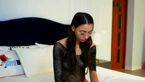 shy_eveline online show from July 20, 2026, 4:38 am