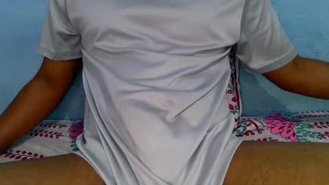 Snapshot of shy_eyes_ chatting on January 18, 2025, 1:40 pm shyeyes online show from January 18, 2025, 1:40 pm