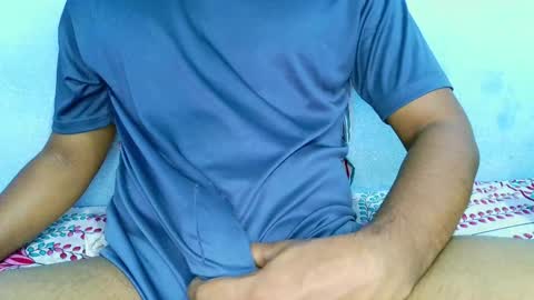 Snapshot of shy_eyes_ chatting on January 25, 2025, 4:35 pm shyeyes online show from January 25, 2025, 4:35 pm