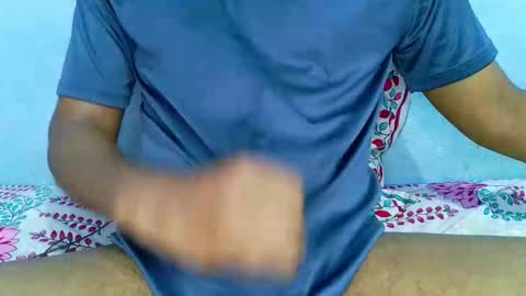 Snapshot of shy_eyes_ chatting on February 22, 2025, 8:07 am shyeyes online show from February 22, 2025, 8:07 am