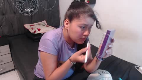 Snapshot of shy_latingirl2 chatting on December 26, 2024, 12:16 pm Ana online show from December 26, 2024, 12:16 pm