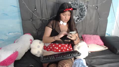 Snapshot of shy_latingirl2 chatting on January 25, 2025, 3:20 pm Ana online show from January 25, 2025, 3:20 pm