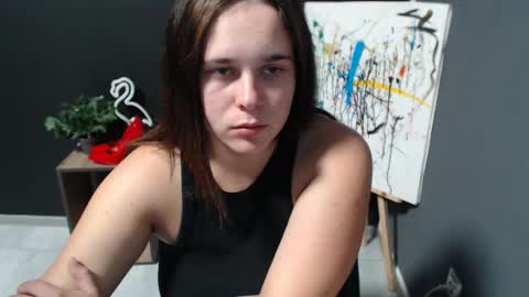 Snapshot of shy_lil chatting on September 29, 2025, 6:13 pm shy_lil online show from September 29, 2025, 6:13 pm