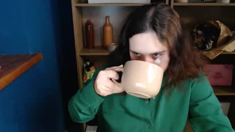 Snapshot of shy_lil chatting on October 20, 2025, 11:21 am shy_lil online show from October 20, 2025, 11:21 am