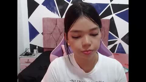 luna online show from October 17, 2025, 3:47 pm