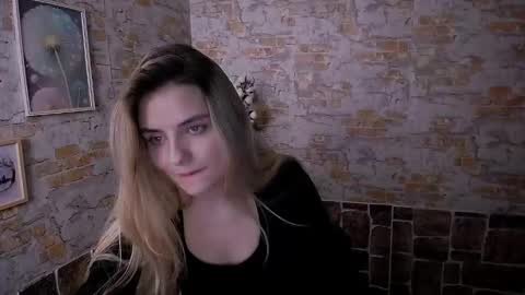 shy_sabrina_ online show from December 18, 2024, 10:51 am
