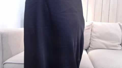 shy_schoolgirl_ online show from January 23, 2025, 3:54 pm