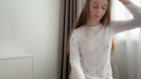 shy_schoolgirl_ online show from May 30, 2026, 9:28 am