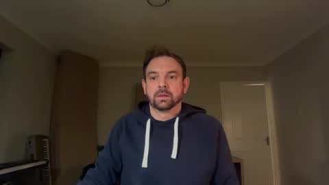 shyb35 online show from November 18, 2025, 10:03 pm