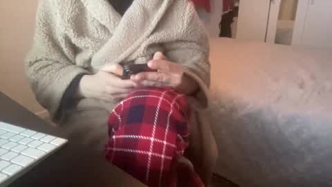 shyboy0533 online show from October 31, 2025, 7:48 pm