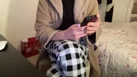 shyboy0533 online show from January 6, 2026, 4:11 pm