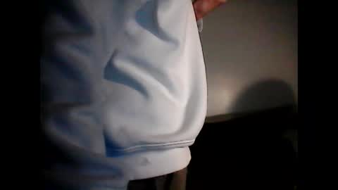 Snapshot of shyboyhugecum2020 chatting on January 19, 2025, 4:22 am shyboyhugecum2020 online show from January 19, 2025, 4:22 am