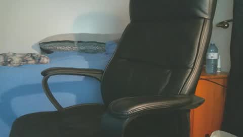 shyboyhugecum2020 online show from March 31, 2026, 3:08 am