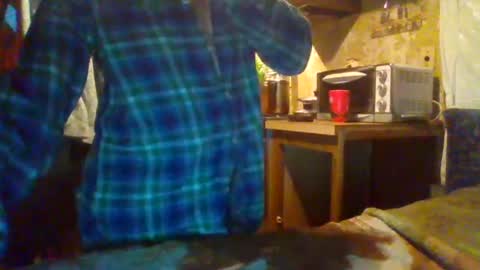 Snapshot of shyboyjohnnie chatting on January 1, 2025, 3:45 am shyboyjohnnie online show from January 1, 2025, 3:45 am