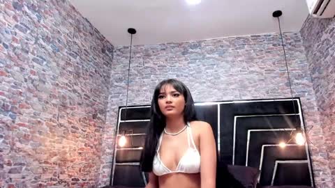 Snapshot of shyelenax chatting on May 16, 2026, 7:34 pm ELENA online show from May 16, 2026, 7:34 pm