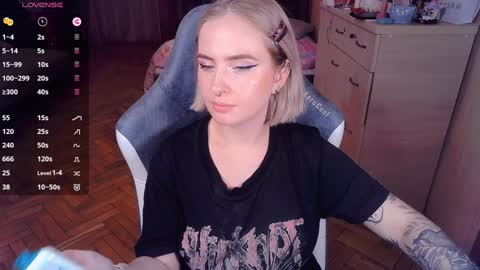 Effie online show from January 2, 2025, 9:18 pm