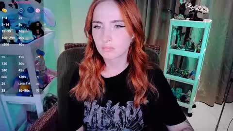 Snapshot of shyfoxxxy chatting on May 10, 2026, 2:44 pm Effie online show from May 10, 2026, 2:44 pm