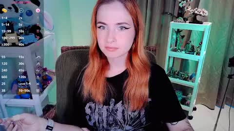 Snapshot of shyfoxxxy chatting on May 19, 2026, 5:47 am Effie online show from May 19, 2026, 5:47 am