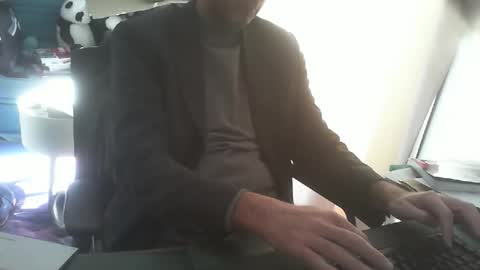 shyfrenchcock online show from March 13, 2026, 9:49 am