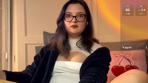 Vanessa online show from June 16, 2026, 7:05 pm