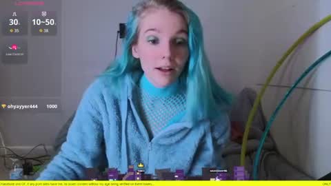 Hippie online show from June 12, 2026, 3:55 pm