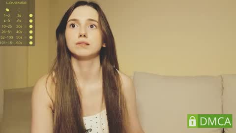Snapshot of shypeachmaru chatting on May 25, 2026, 11:55 pm Mary online show from May 25, 2026, 11:55 pm