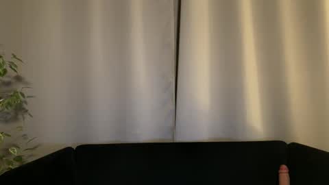 Snapshot of shyprinces chatting on December 9, 2024, 10:20 pm Amelia online show from December 9, 2024, 10:20 pm