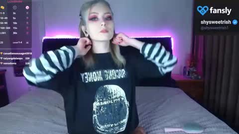 shysweetrish online show from March 1, 2025, 3:53 am