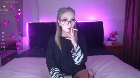 Snapshot of shysweetrish chatting on April 22, 2026, 12:02 am shysweetrish online show from April 22, 2026, 12:02 am