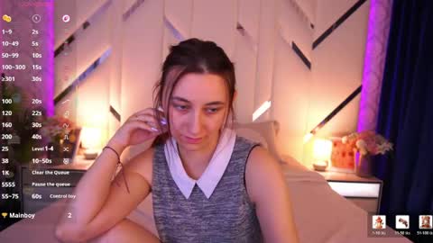 shyy_jany online show from June 6, 2026, 2:33 pm