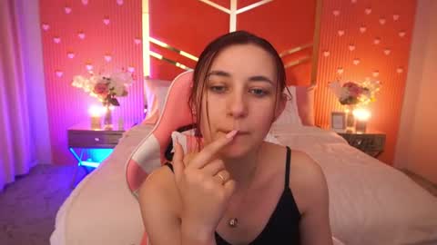 shyy_jany online show from June 26, 2026, 2:10 pm