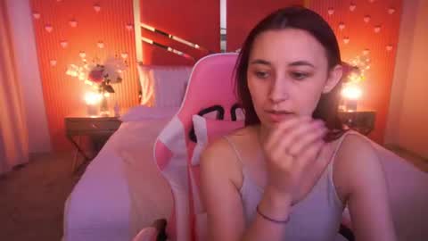 shyy_jany online show from June 27, 2026, 1:17 pm