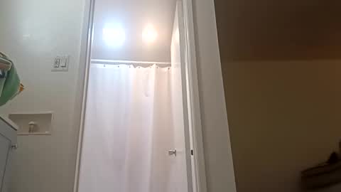 si_one_love online show from April 14, 2026, 1:44 am