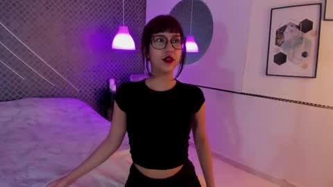 Sia online show from September 9, 2025, 3:39 am