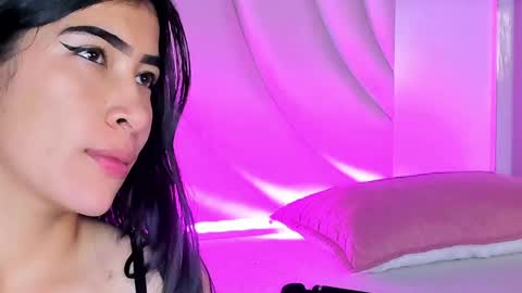 Siara and Zoe tattoo online show from May 16, 2026, 12:51 am