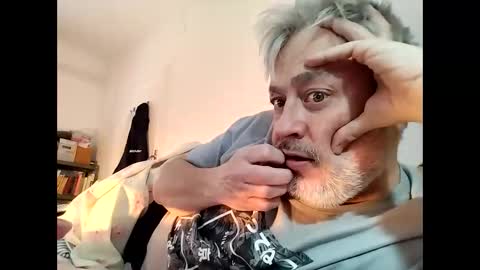 Snapshot of sibemolx chatting on March 31, 2026, 1:11 pm sibemolx online show from March 31, 2026, 1:11 pm