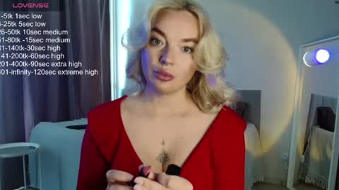 Snapshot of siberian_girl_ chatting on June 22, 2026, 5:48 am Eva online show from June 22, 2026, 5:48 am