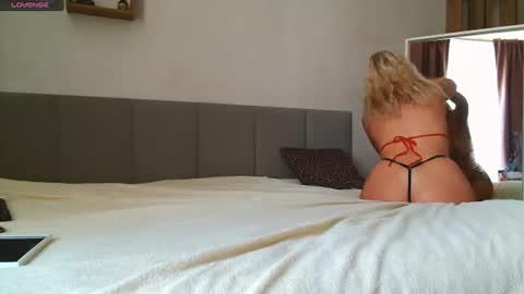 Snapshot of siberian_girl_ chatting on July 27, 2026, 4:08 am Eva online show from July 27, 2026, 4:08 am