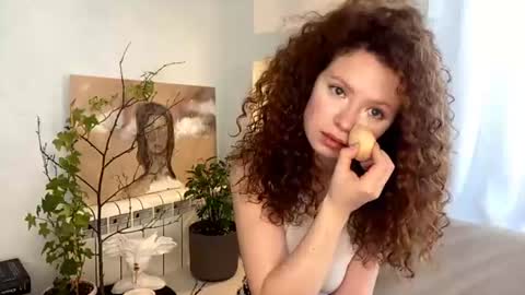 Snapshot of sibylevans chatting on June 19, 2026, 12:42 pm Kelly online show from June 19, 2026, 12:42 pm