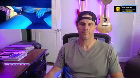 SideSnack online show from October 7, 2025, 8:17 pm