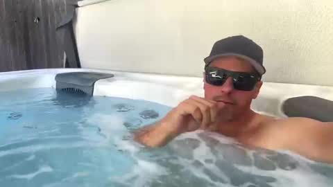 SideSnack online show from October 21, 2025, 7:47 pm