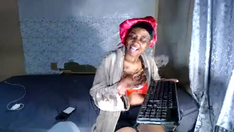 sieannabrown online show from July 28, 2026, 7:15 pm