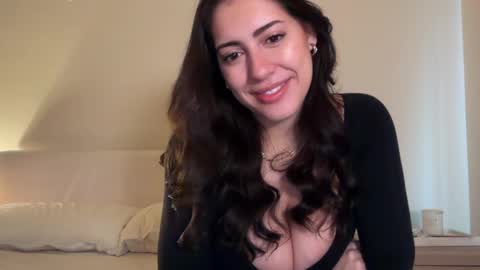 Siena online show from June 3, 2026, 10:15 pm