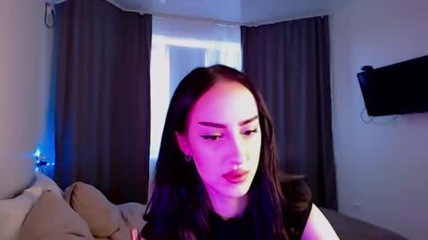 sienaaa online show from June 5, 2026, 2:12 pm