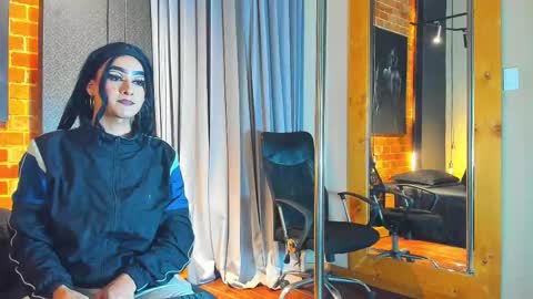 SinnaDark online show from March 14, 2026, 11:15 am