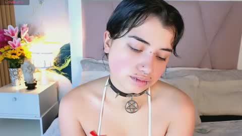 Sienna Desieree online show from July 28, 2026, 1:54 pm