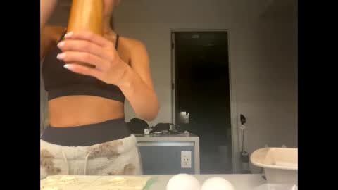 Snapshot of siennaavalee chatting on May 14, 2026, 3:13 am siennaavalee online show from May 14, 2026, 3:13 am